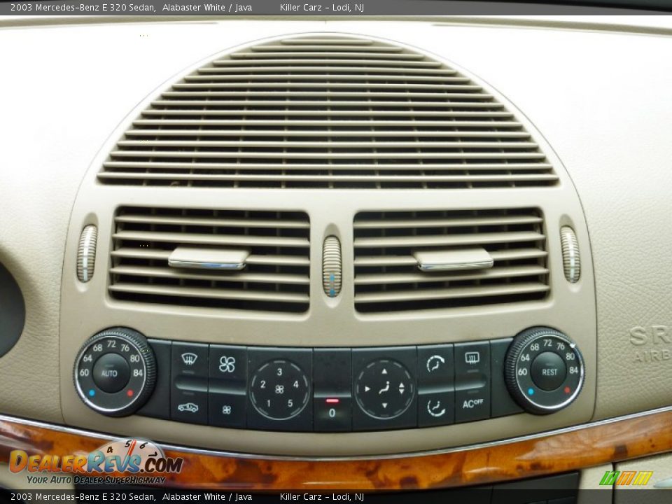Controls of 2003 Mercedes-Benz E 320 Sedan Photo #17
