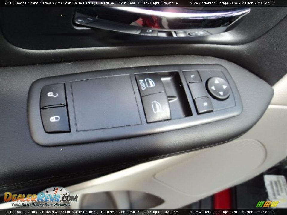 2013 Dodge Grand Caravan American Value Package Redline 2 Coat Pearl / Black/Light Graystone Photo #11