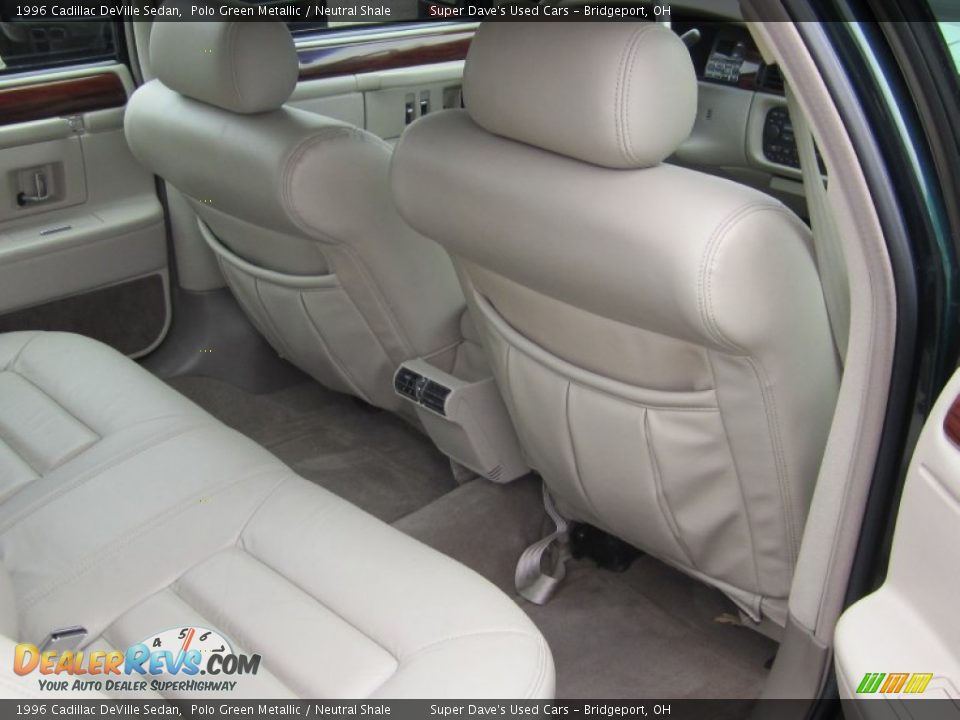 Rear Seat of 1996 Cadillac DeVille Sedan Photo #18