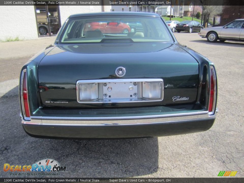 1996 Cadillac DeVille Sedan Polo Green Metallic / Neutral Shale Photo #31