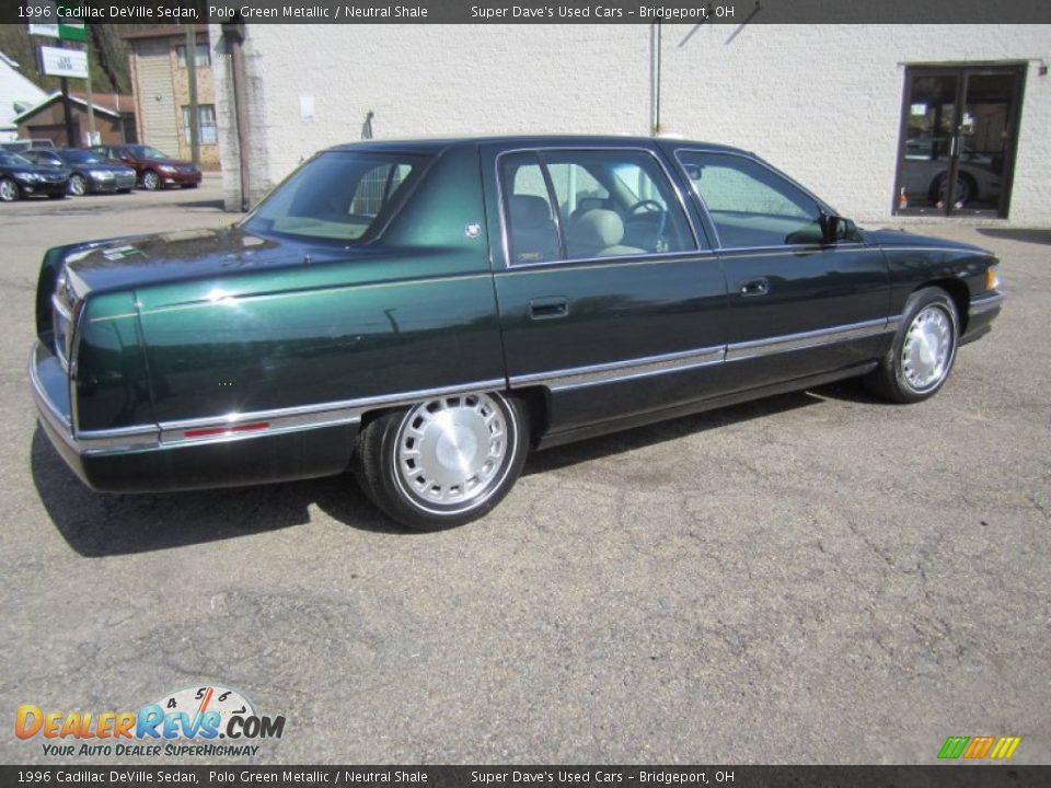Polo Green Metallic 1996 Cadillac DeVille Sedan Photo #33