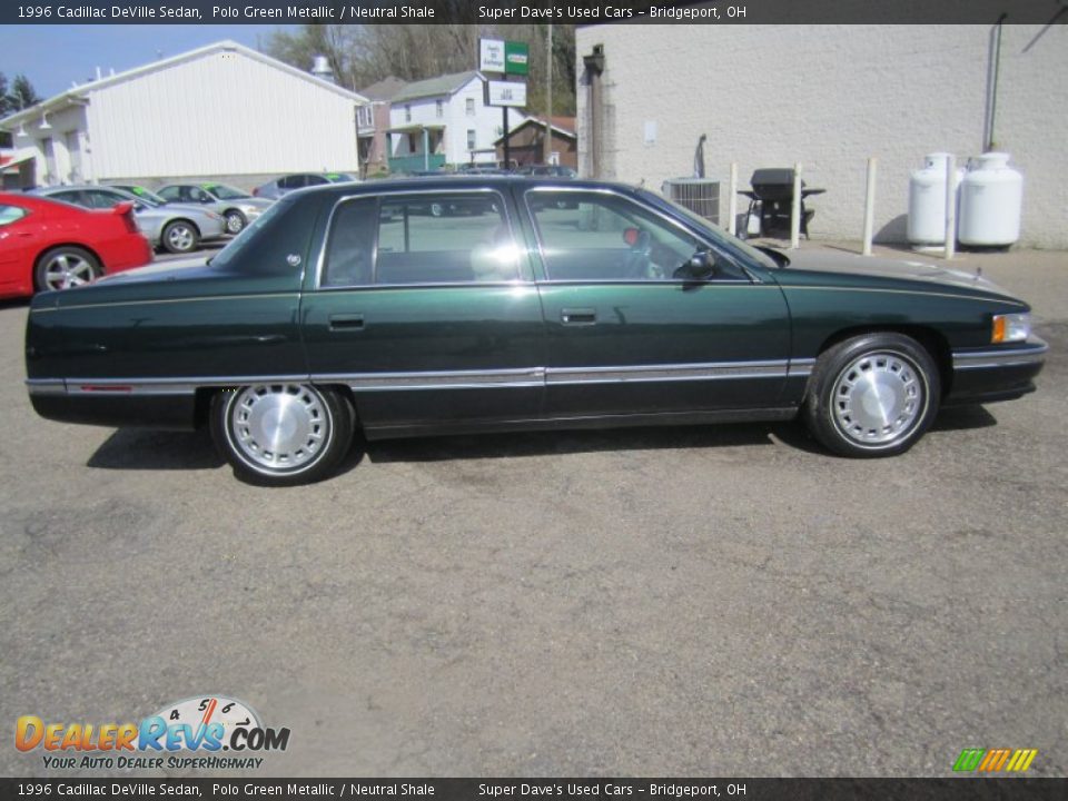 Polo Green Metallic 1996 Cadillac DeVille Sedan Photo #34