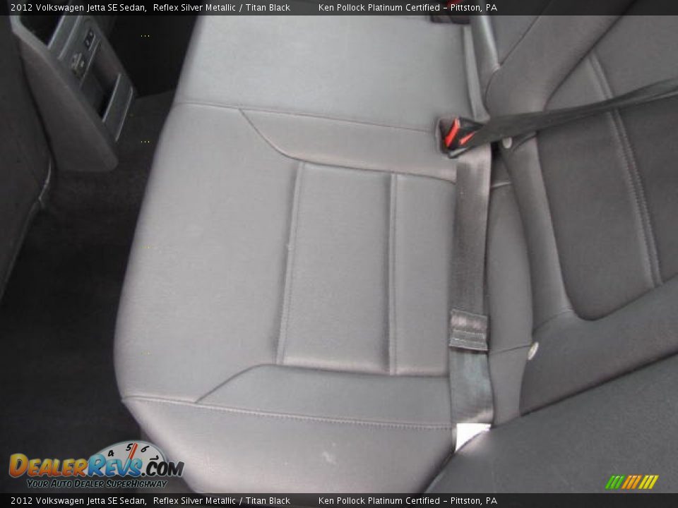 2012 Volkswagen Jetta SE Sedan Reflex Silver Metallic / Titan Black Photo #22