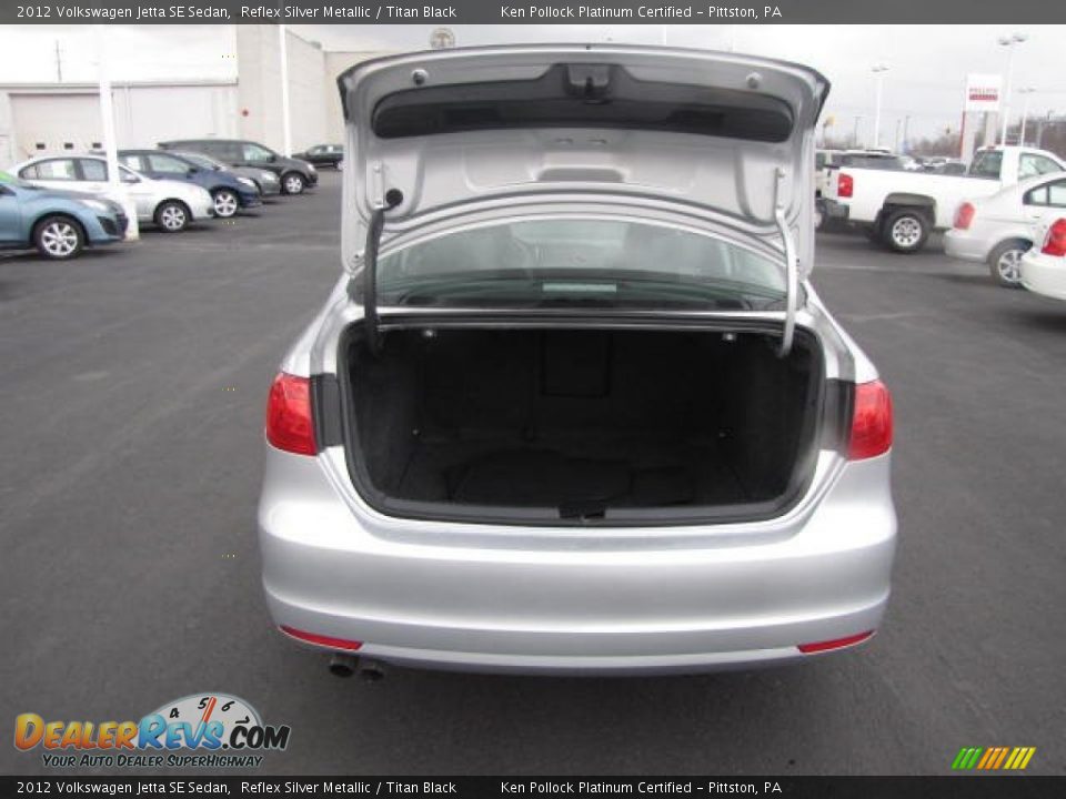 2012 Volkswagen Jetta SE Sedan Reflex Silver Metallic / Titan Black Photo #28