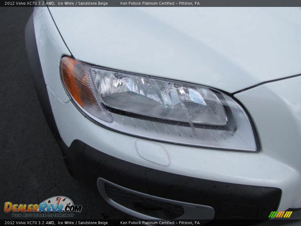2012 Volvo XC70 3.2 AWD Ice White / Sandstone Beige Photo #10