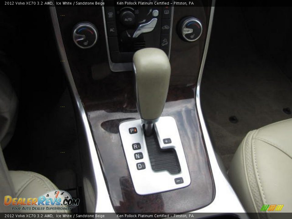2012 Volvo XC70 3.2 AWD Ice White / Sandstone Beige Photo #36