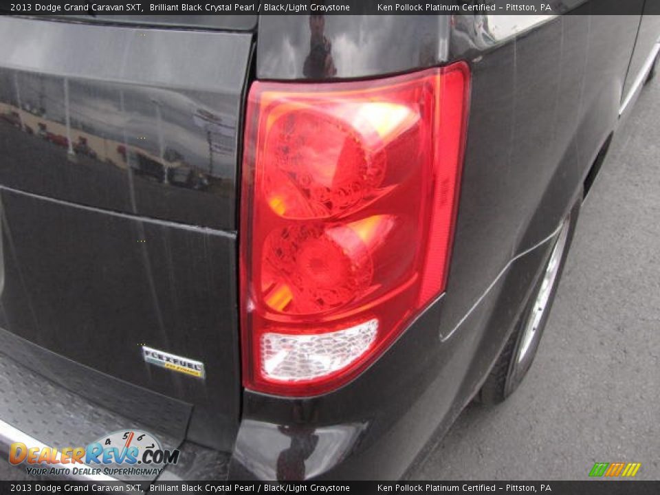 2013 Dodge Grand Caravan SXT Brilliant Black Crystal Pearl / Black/Light Graystone Photo #11
