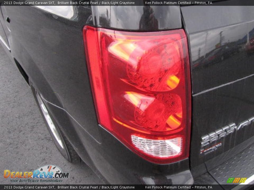 2013 Dodge Grand Caravan SXT Brilliant Black Crystal Pearl / Black/Light Graystone Photo #12