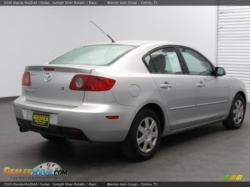 2006 Mazda MAZDA3 i Sedan Sunlight Silver Metallic / Black Photo #3
