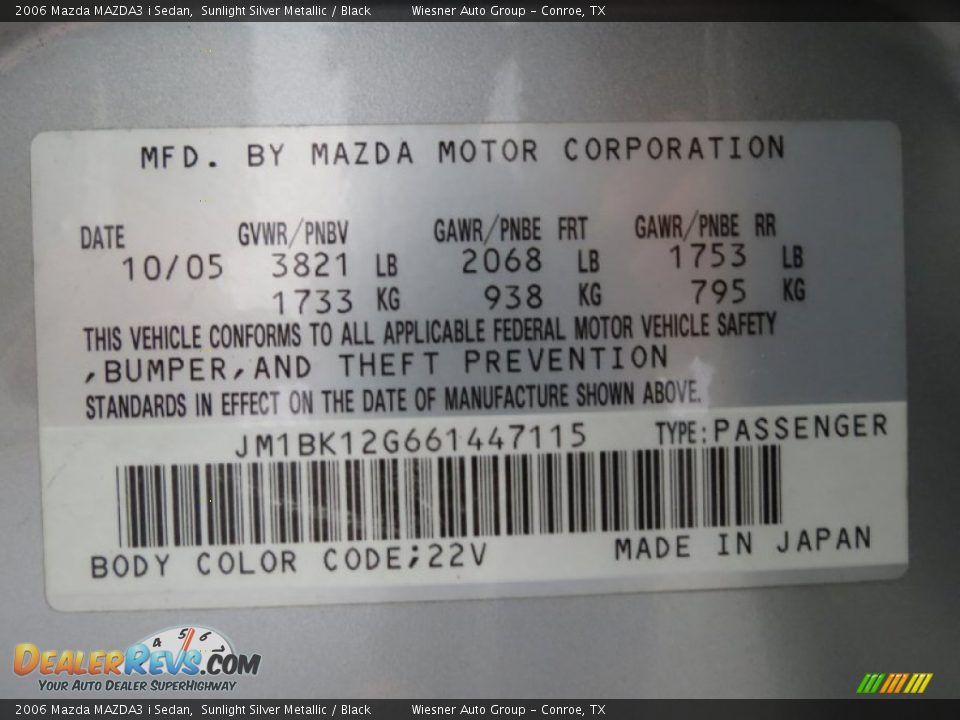 2006 Mazda MAZDA3 i Sedan Sunlight Silver Metallic / Black Photo #6