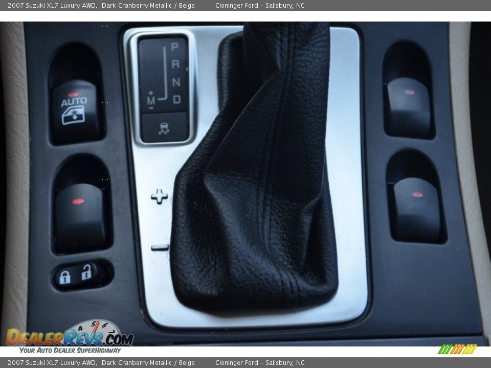 2007 Suzuki XL7 Luxury AWD Dark Cranberry Metallic / Beige Photo #30