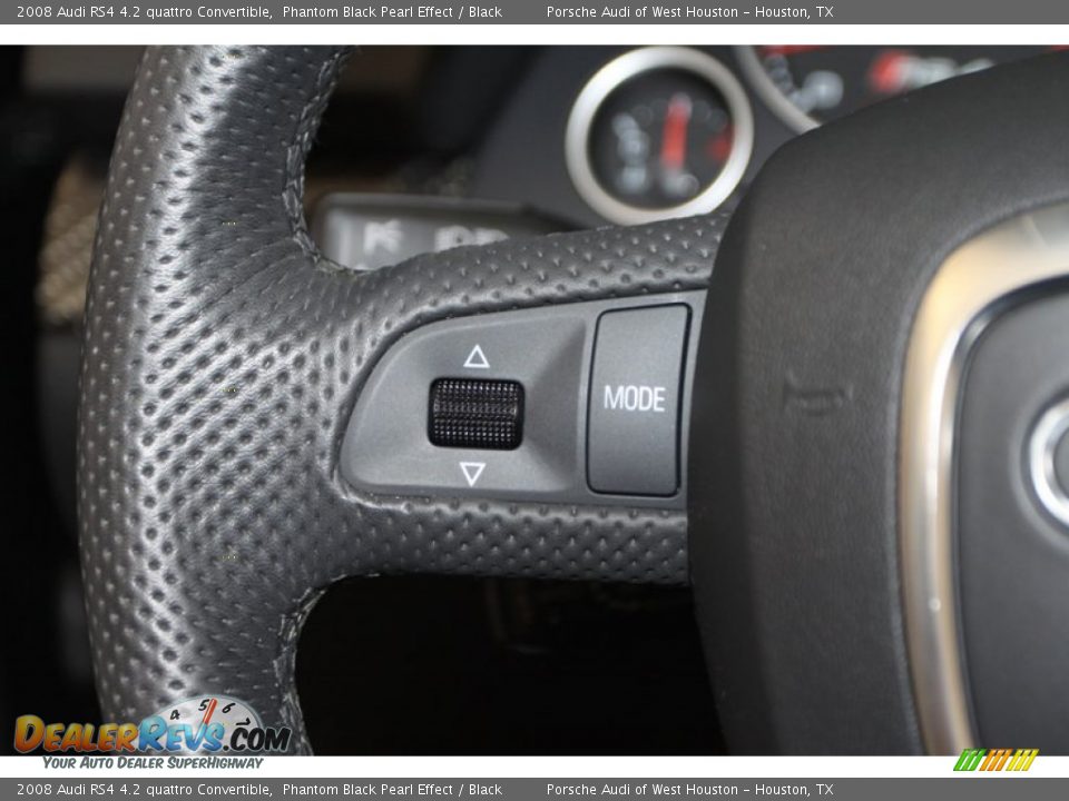 Controls of 2008 Audi RS4 4.2 quattro Convertible Photo #34