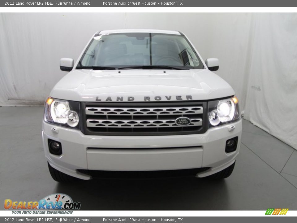 2012 Land Rover LR2 HSE Fuji White / Almond Photo #3
