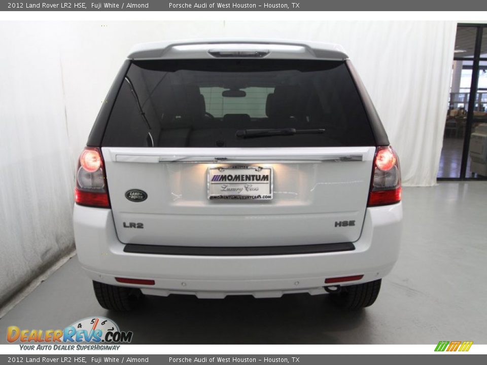 2012 Land Rover LR2 HSE Fuji White / Almond Photo #8