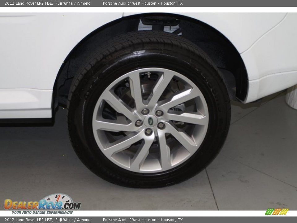 2012 Land Rover LR2 HSE Fuji White / Almond Photo #12