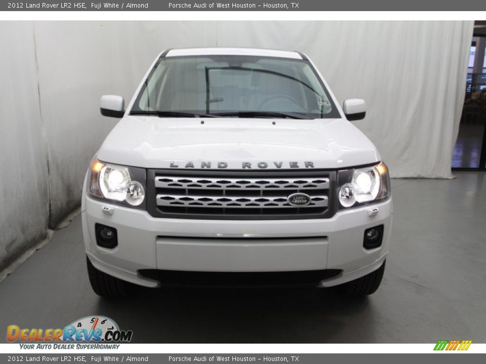 2012 Land Rover LR2 HSE Fuji White / Almond Photo #16
