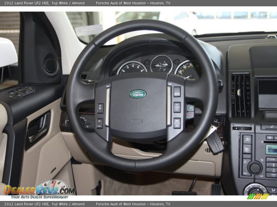 2012 Land Rover LR2 HSE Fuji White / Almond Photo #23