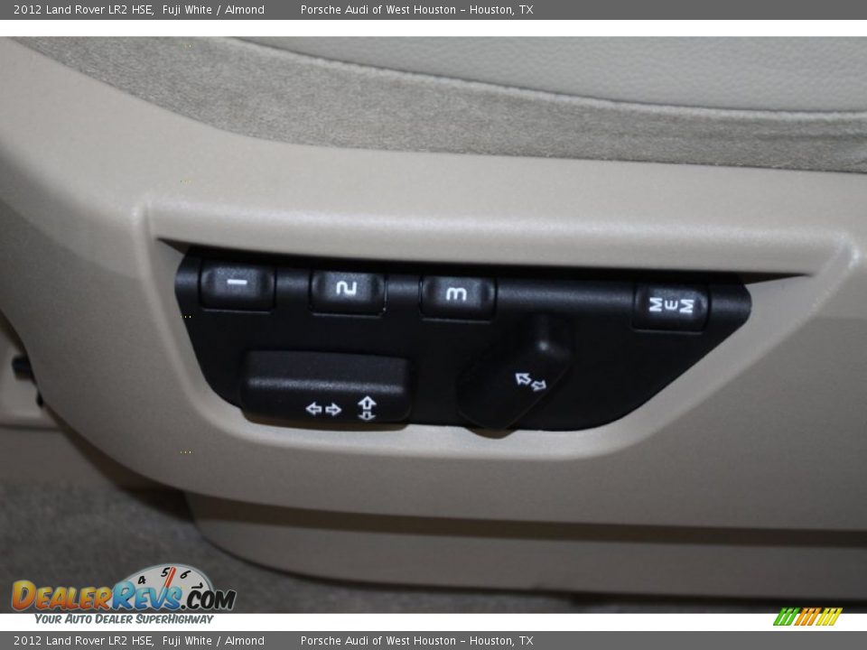 2012 Land Rover LR2 HSE Fuji White / Almond Photo #27