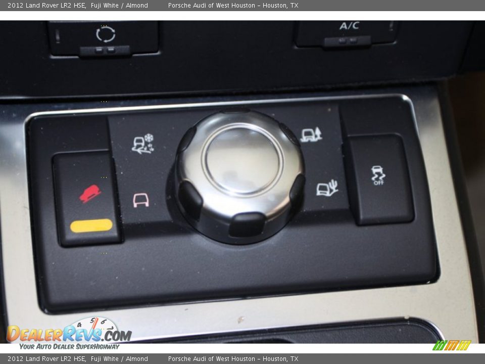 2012 Land Rover LR2 HSE Fuji White / Almond Photo #32