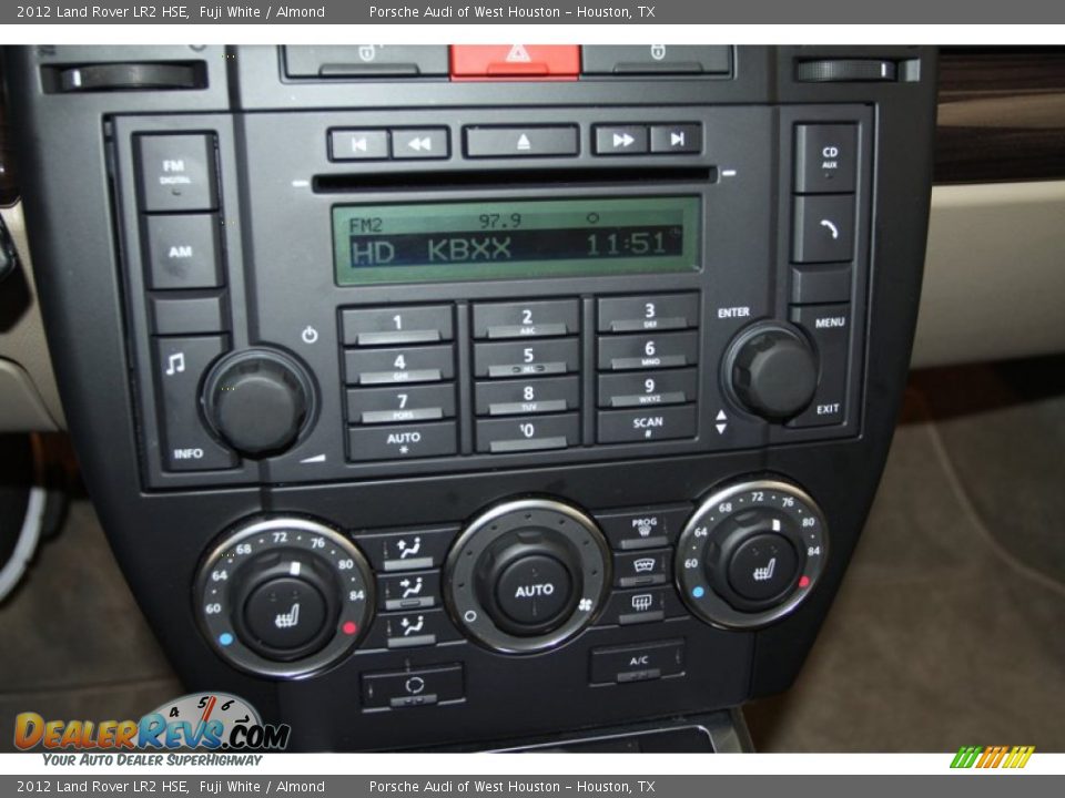 2012 Land Rover LR2 HSE Fuji White / Almond Photo #33