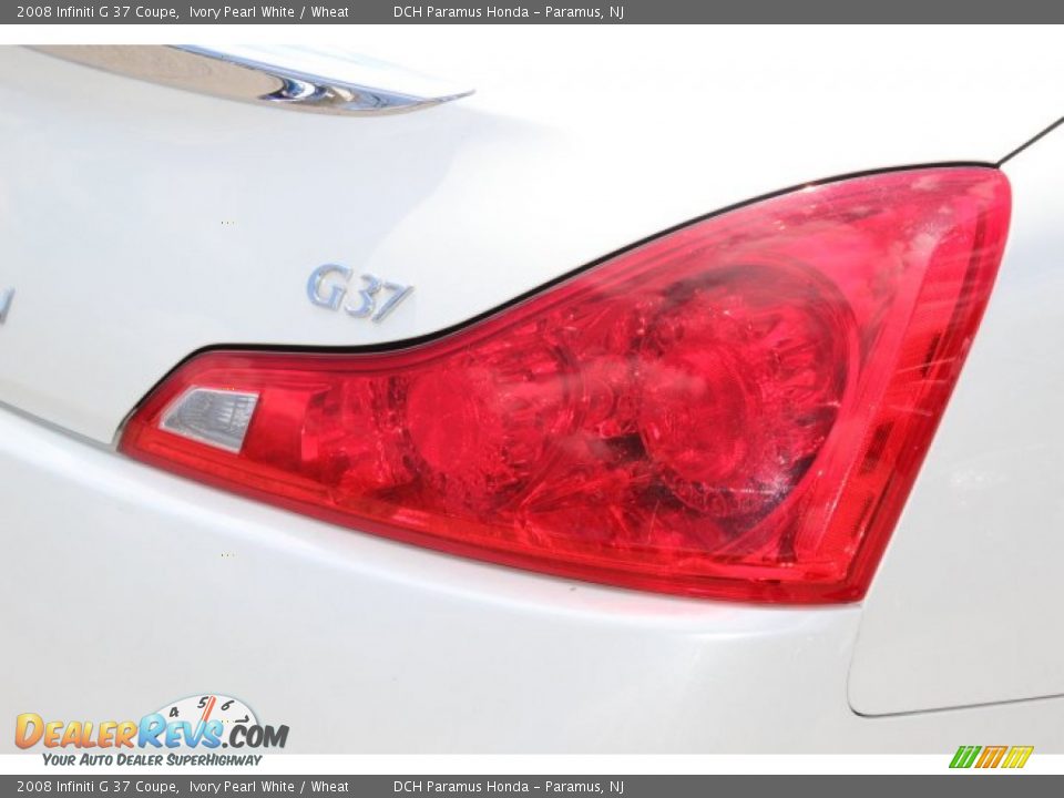 2008 Infiniti G 37 Coupe Ivory Pearl White / Wheat Photo #19