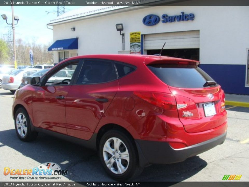 2013 Hyundai Tucson GL Garnet Red / Taupe Photo #6