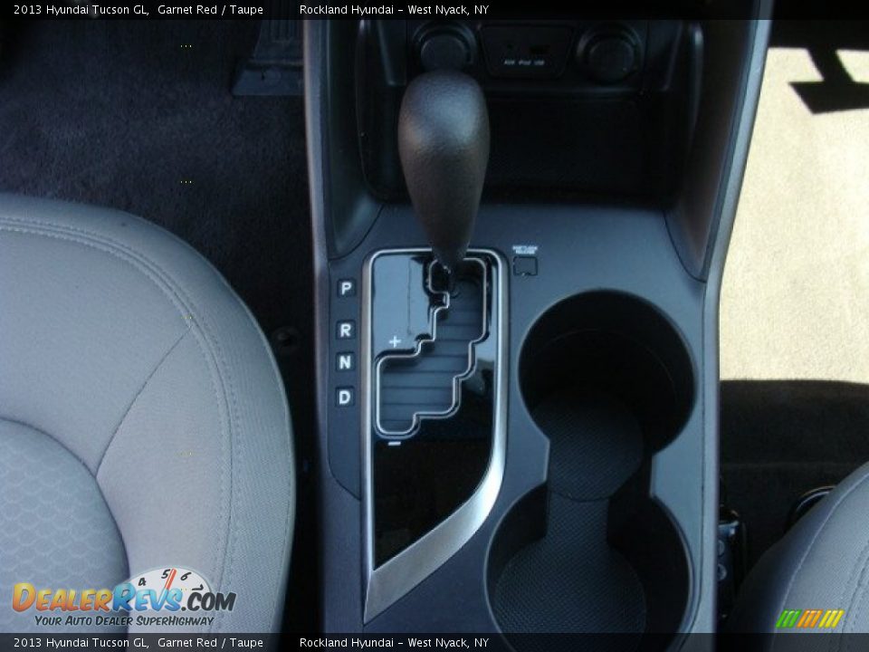 2013 Hyundai Tucson GL Garnet Red / Taupe Photo #16
