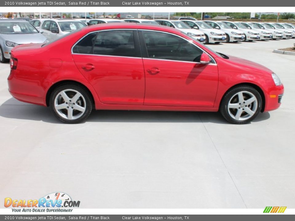 2010 Volkswagen Jetta TDI Sedan Salsa Red / Titan Black Photo #11