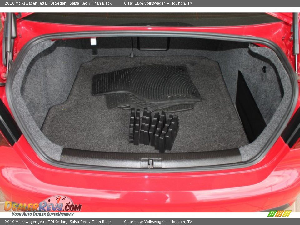 2010 Volkswagen Jetta TDI Sedan Salsa Red / Titan Black Photo #33