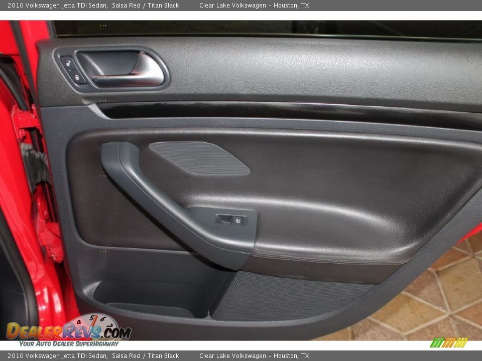2010 Volkswagen Jetta TDI Sedan Salsa Red / Titan Black Photo #34