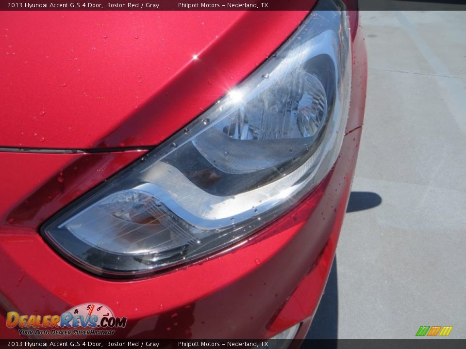 2013 Hyundai Accent GLS 4 Door Boston Red / Gray Photo #9