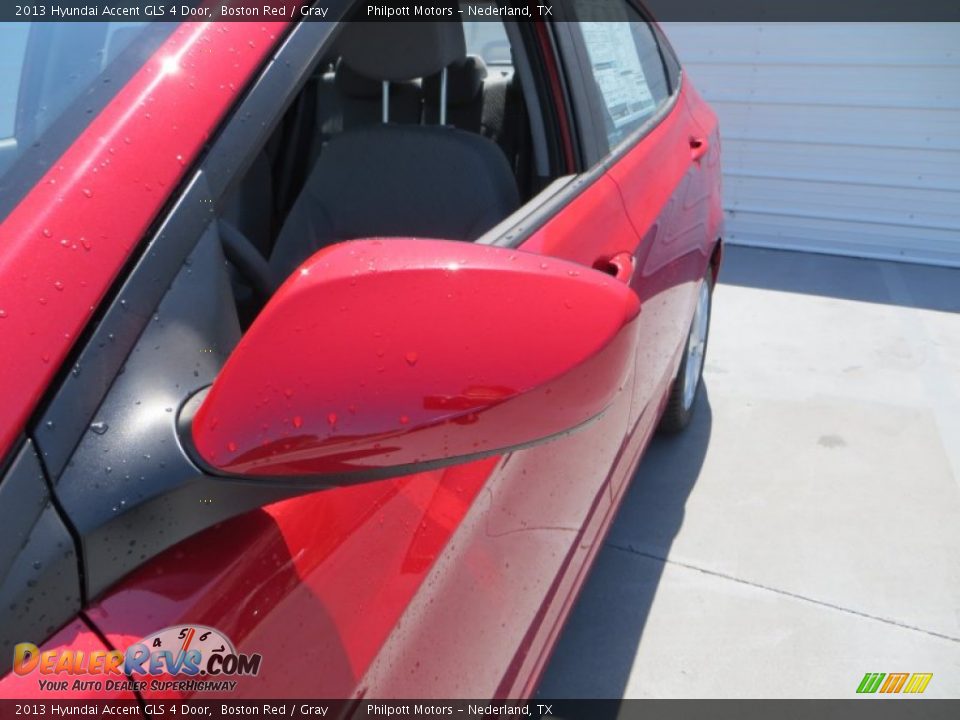 2013 Hyundai Accent GLS 4 Door Boston Red / Gray Photo #12