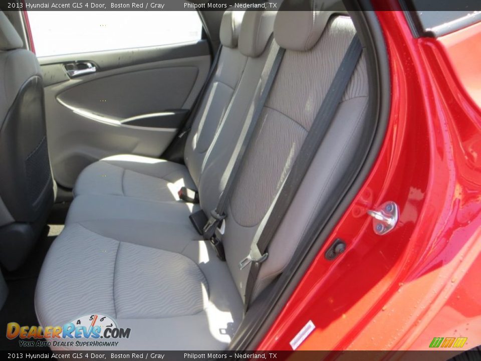 2013 Hyundai Accent GLS 4 Door Boston Red / Gray Photo #18