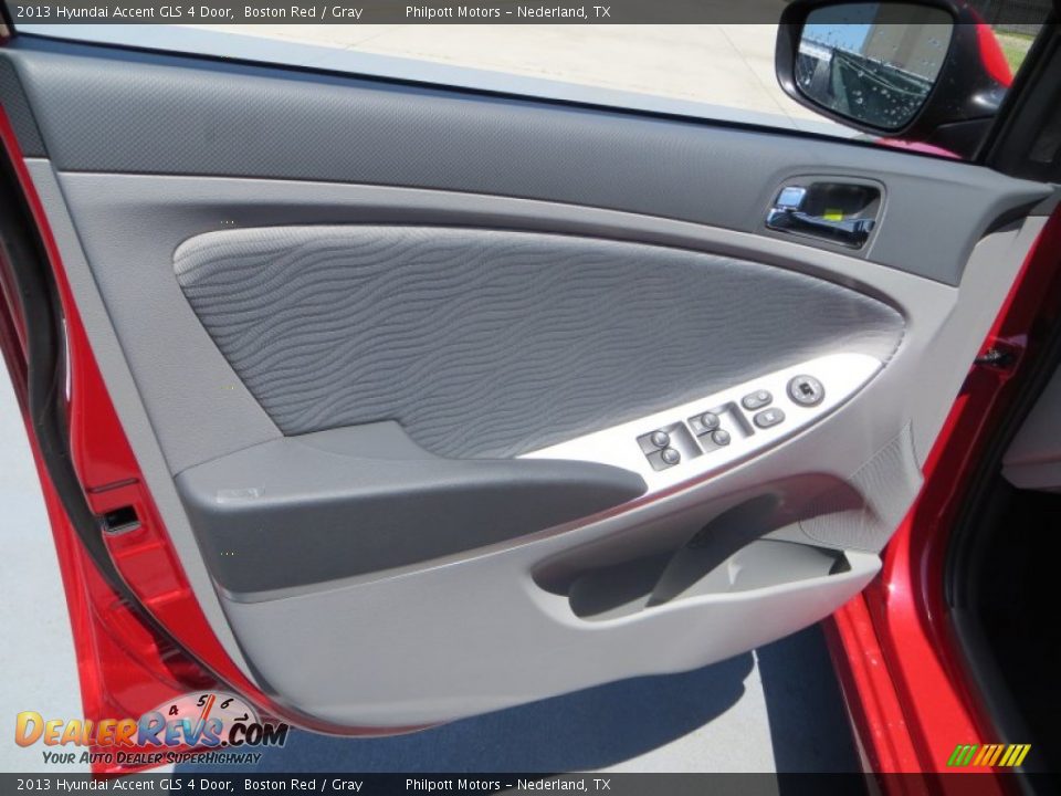 2013 Hyundai Accent GLS 4 Door Boston Red / Gray Photo #19