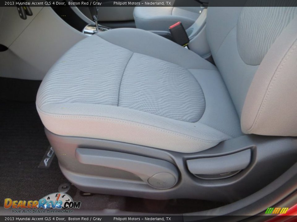 2013 Hyundai Accent GLS 4 Door Boston Red / Gray Photo #21