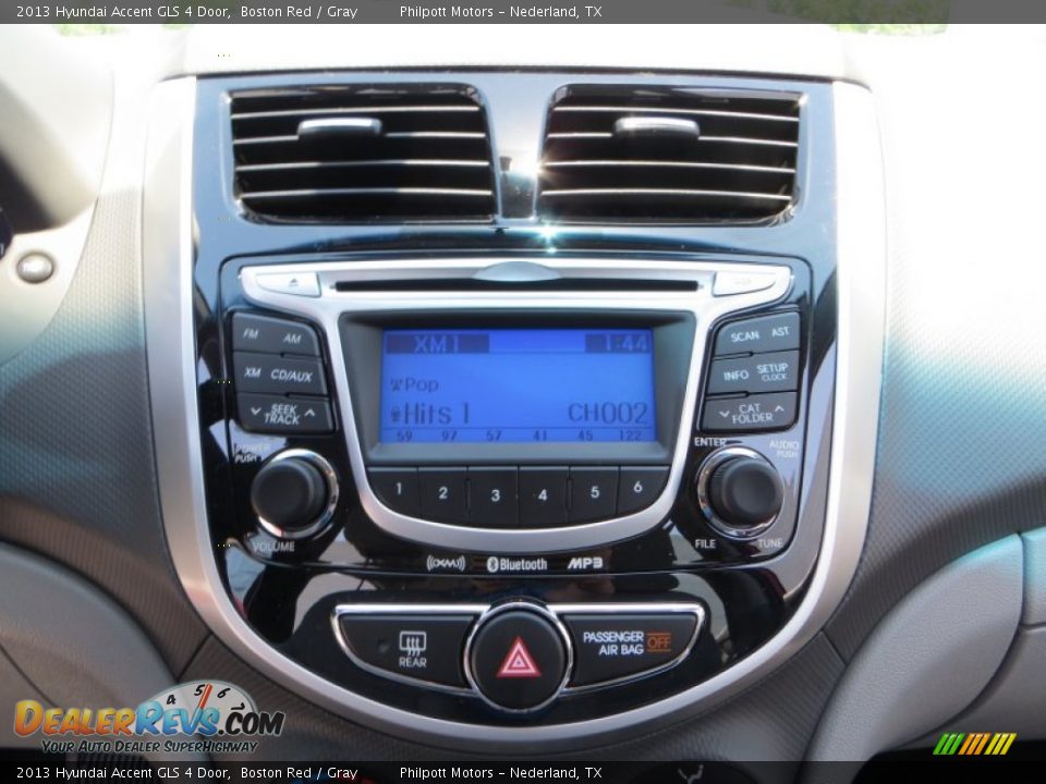 2013 Hyundai Accent GLS 4 Door Boston Red / Gray Photo #24