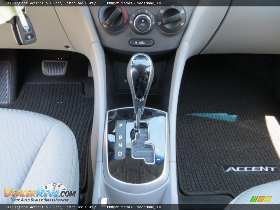 2013 Hyundai Accent GLS 4 Door Boston Red / Gray Photo #26