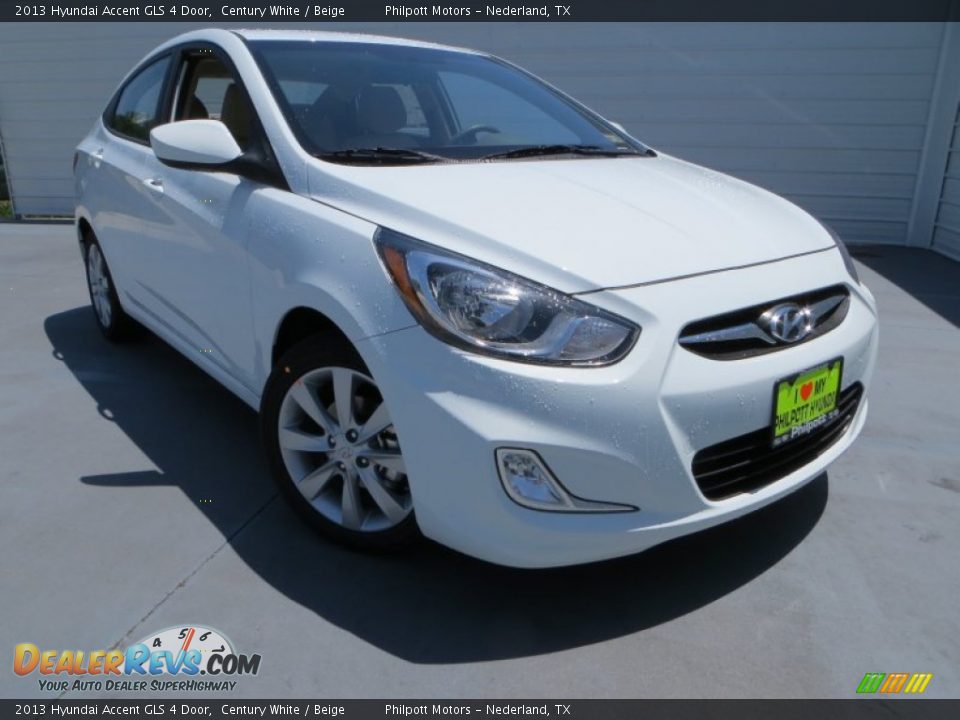 2013 Hyundai Accent GLS 4 Door Century White / Beige Photo #1