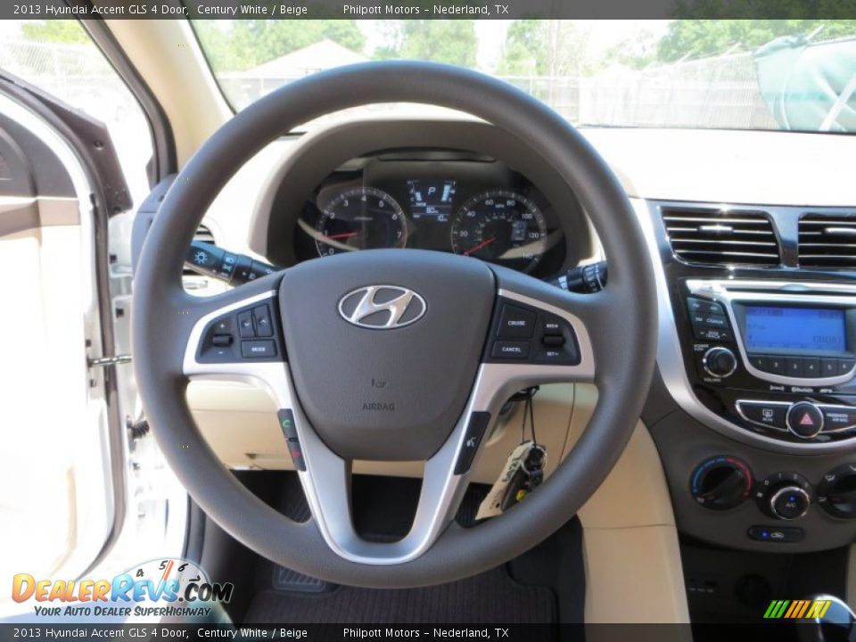 2013 Hyundai Accent GLS 4 Door Century White / Beige Photo #28