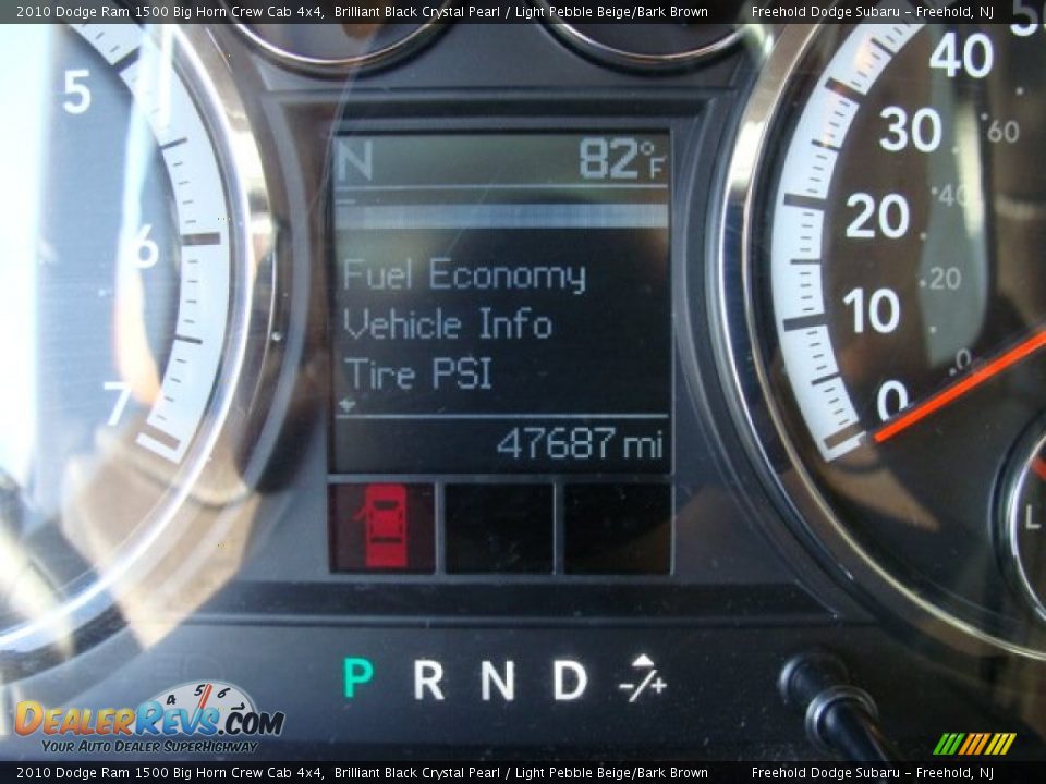 2010 Dodge Ram 1500 Big Horn Crew Cab 4x4 Brilliant Black Crystal Pearl / Light Pebble Beige/Bark Brown Photo #12