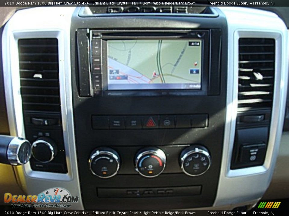 2010 Dodge Ram 1500 Big Horn Crew Cab 4x4 Brilliant Black Crystal Pearl / Light Pebble Beige/Bark Brown Photo #13
