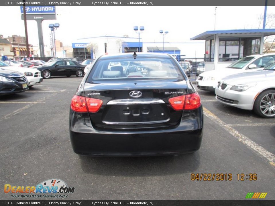 2010 Hyundai Elantra SE Ebony Black / Gray Photo #4