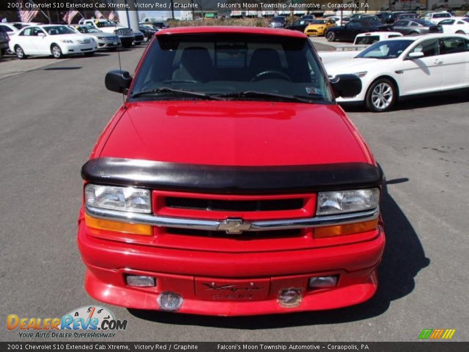 2001 Chevrolet S10 Extended Cab Xtreme Victory Red / Graphite Photo #3