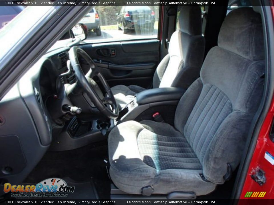 2001 Chevrolet S10 Extended Cab Xtreme Victory Red / Graphite Photo #11