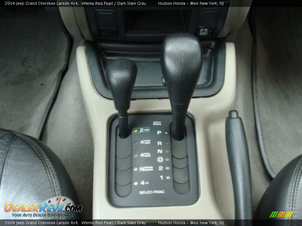 2004 Jeep Grand Cherokee Laredo 4x4 Inferno Red Pearl / Dark Slate Gray Photo #13