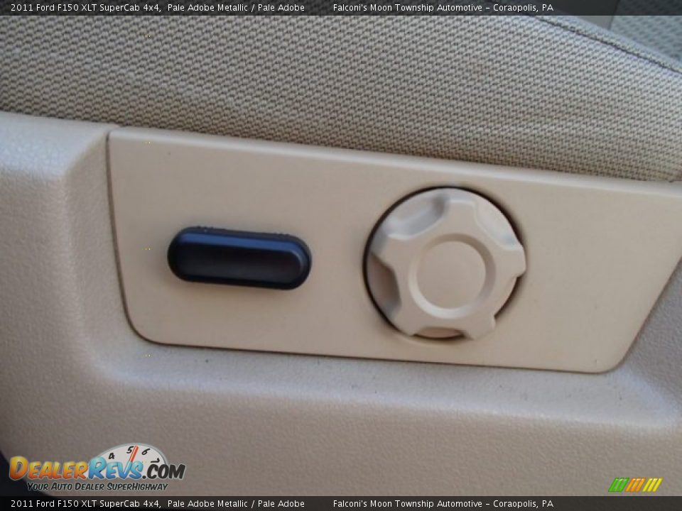 2011 Ford F150 XLT SuperCab 4x4 Pale Adobe Metallic / Pale Adobe Photo #17