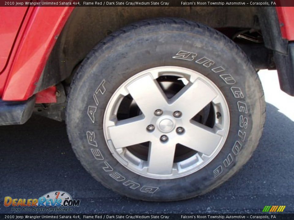 2010 Jeep Wrangler Unlimited Sahara 4x4 Flame Red / Dark Slate Gray/Medium Slate Gray Photo #9