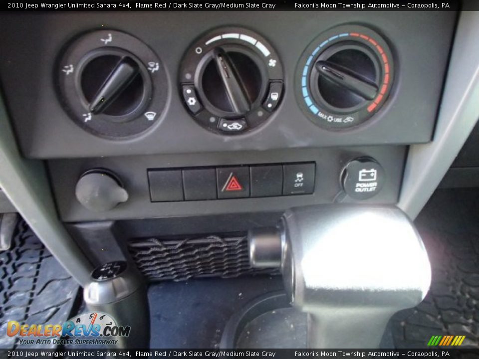 2010 Jeep Wrangler Unlimited Sahara 4x4 Flame Red / Dark Slate Gray/Medium Slate Gray Photo #19
