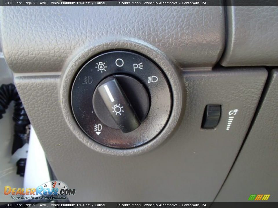 2010 Ford Edge SEL AWD White Platinum Tri-Coat / Camel Photo #19