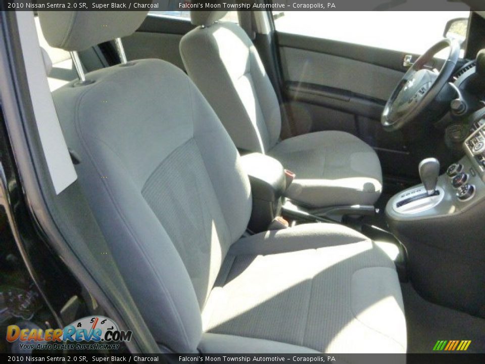 2010 Nissan Sentra 2.0 SR Super Black / Charcoal Photo #10